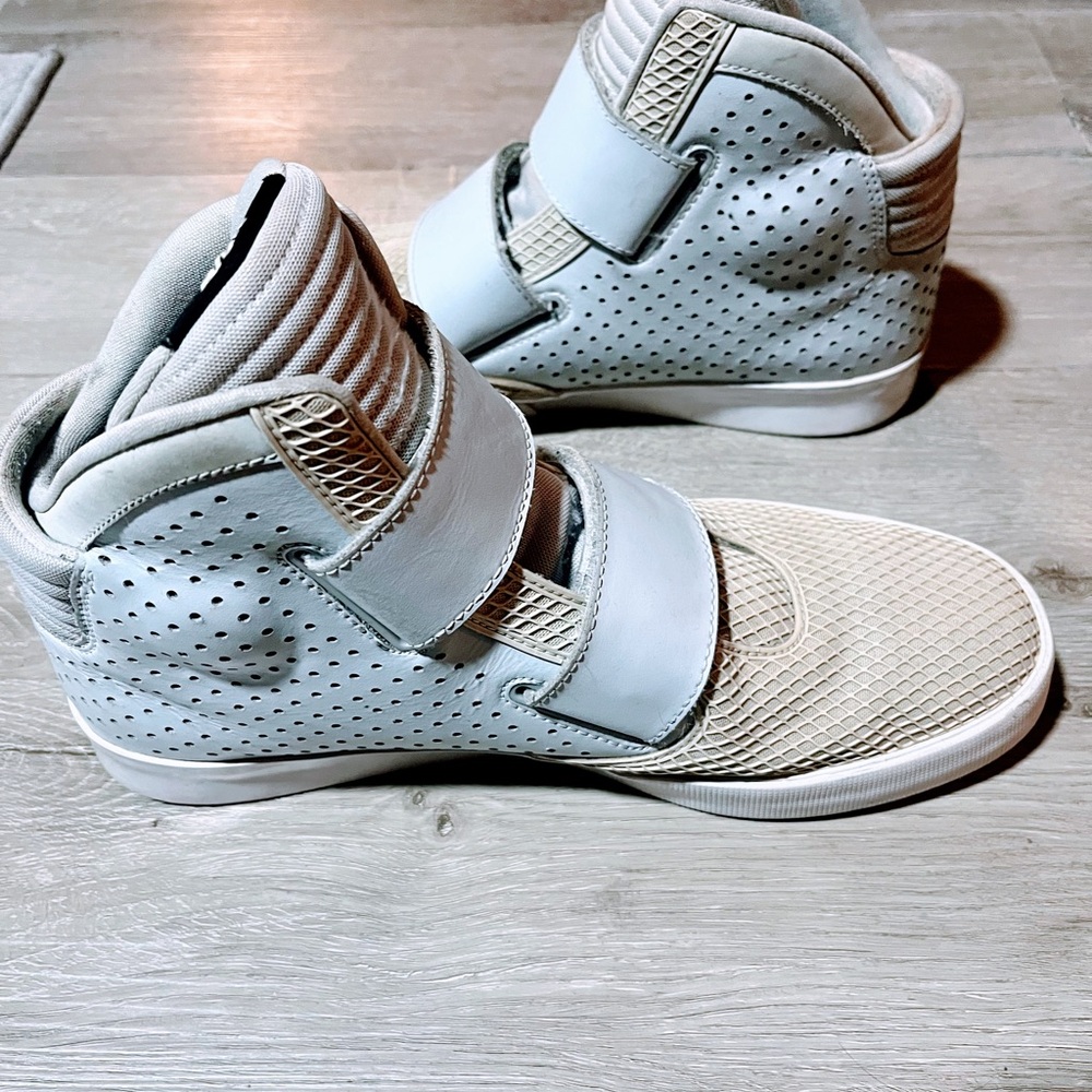 Men's BACK 2 THE FUTURE - NIKE “FLYSTEPPER 2K3” Gray, Beige and White Sneakers - Picture 6 of 11